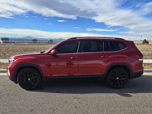 2024 Volkswagen Atlas 2.0T SE w/Technology 4MOTION