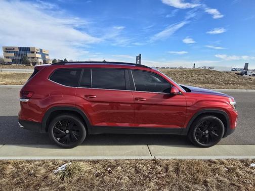 2024 Volkswagen Atlas 2.0T SE w/Technology 4MOTION