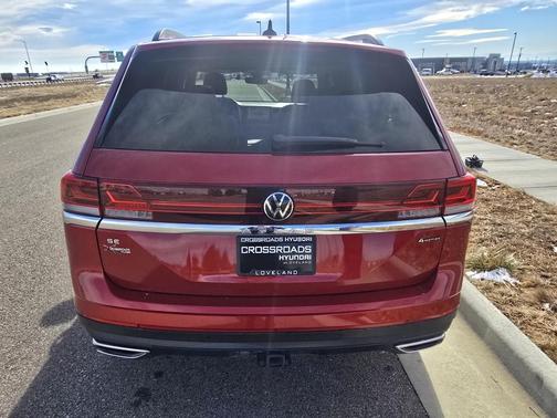 2024 Volkswagen Atlas 2.0T SE w/Technology 4MOTION