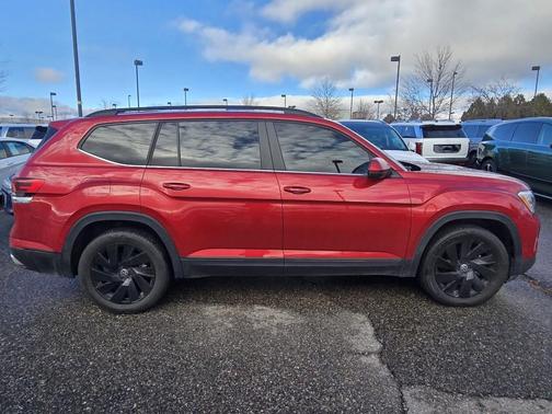 2024 Volkswagen Atlas 2.0T SE w/Technology 4MOTION