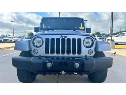 Billet Silver Metallic Clearcoat 2017 Jeep Wrangler Unlimited Sahara
