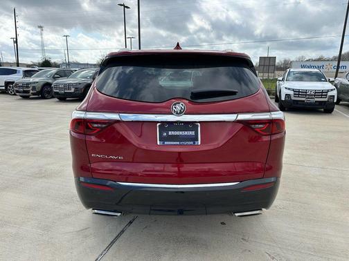 2024 Buick Enclave Essence FWD