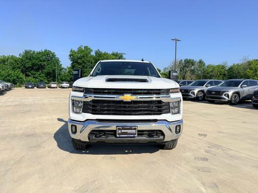 Summit White 2025 Chevrolet Silverado 2500 LT