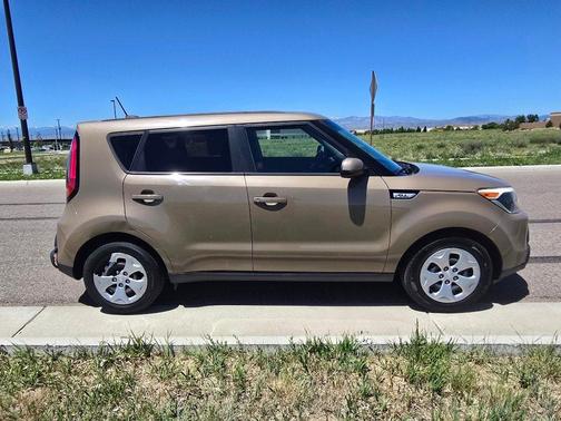 Latte Brown 2015 Kia Soul Base