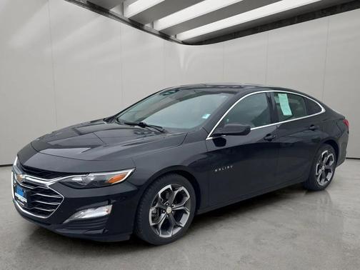 Mosaic Black Metallic 2023 Chevrolet Malibu FWD 1LT