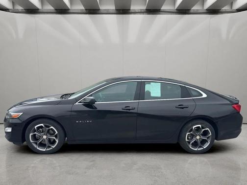 Mosaic Black Metallic 2023 Chevrolet Malibu FWD 1LT