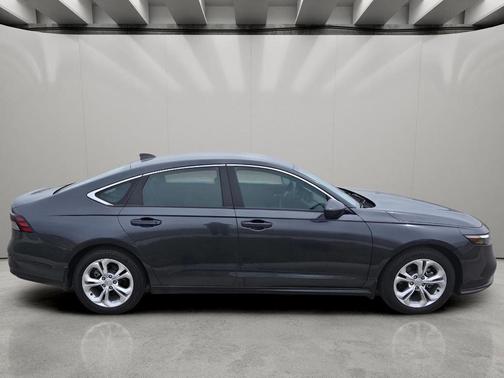 2025 Honda Accord LX 1.5T