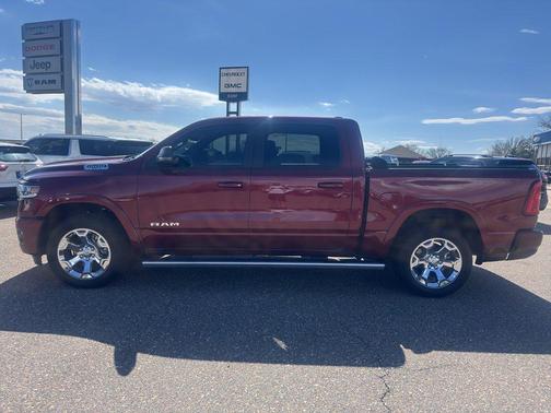 Delmonico Red Pearlcoat 2025 RAM 1500 Big Horn/Lone Star