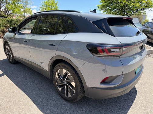 Gray 2022 Volkswagen ID.4 Pro S