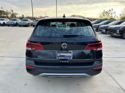 2024 Volkswagen Taos 1.5T S