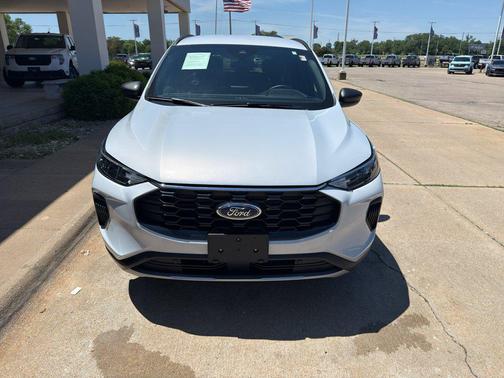 SPACE SILVER METALLIC 2026 Ford Escape ST-Line
