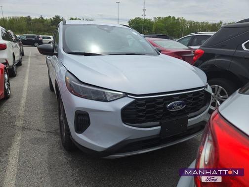 SPACE SILVER METALLIC 2026 Ford Escape ST-Line
