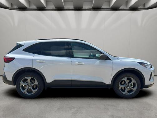 SPACE SILVER METALLIC 2026 Ford Escape ST-Line