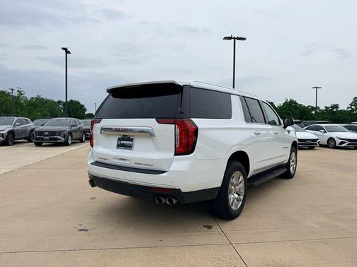 Summit White 2021 GMC Yukon XL Denali