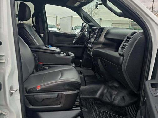 2023 RAM 2500 Tradesman Crew Cab 4x4 8' Box