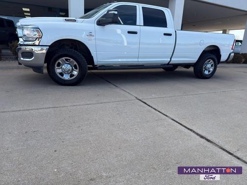 2023 RAM 2500 Tradesman Crew Cab 4x4 8' Box