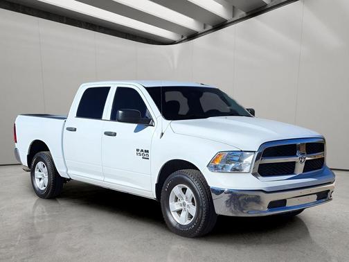 Bright White Clearcoat 2023 RAM 1500 Classic SLT