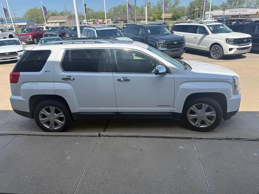 White Frost Tricoat 2016 GMC Terrain SLT