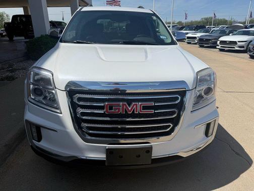 White Frost Tricoat 2016 GMC Terrain SLT
