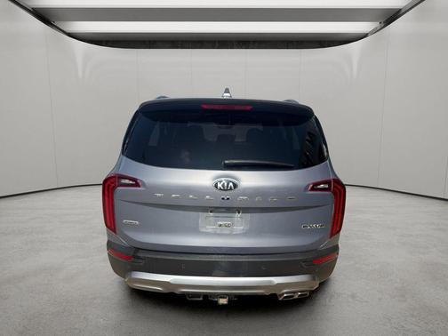 Everlasting Silver 2020 Kia Telluride EX
