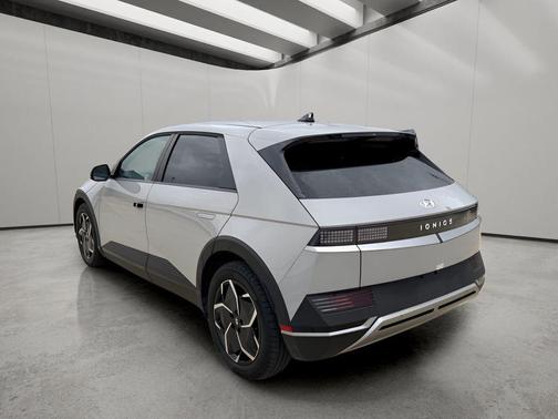 Cyber Gray 2024 Hyundai IONIQ 5 SEL
