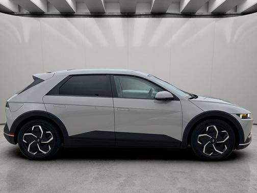 Cyber Gray 2024 Hyundai IONIQ 5 SEL
