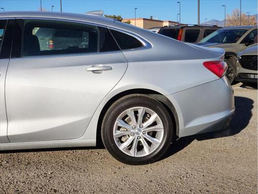 2021 Chevrolet Malibu FWD LT