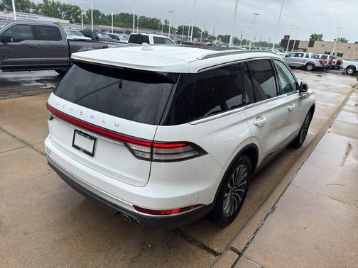 PRISTINE WHITE MET 3C 2023 Lincoln Aviator Reserve AWD