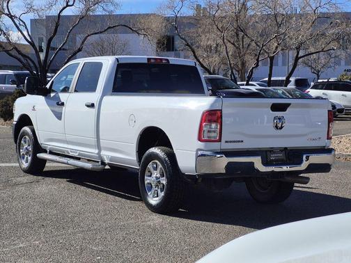 2024 RAM 3500 Big Horn Crew Cab 4x4 8' Box