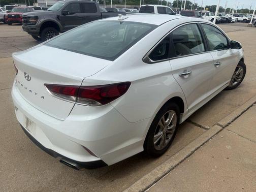 Quartz White Pearl 2019 Hyundai SONATA SEL