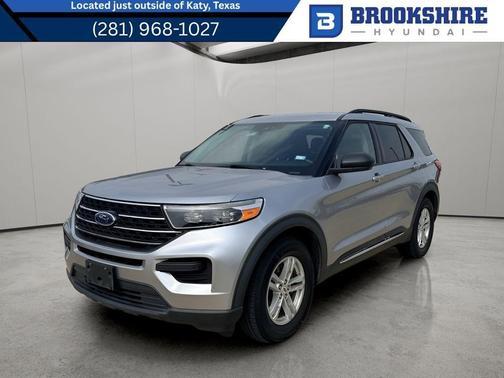 ICONIC SILVER METALLIC 2021 Ford Explorer XLT