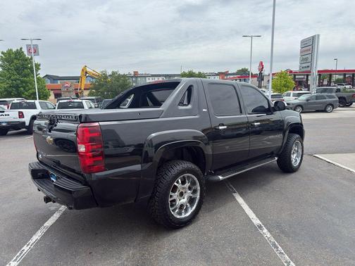 Black 2008 Chevrolet Avalanche 1500 LT
