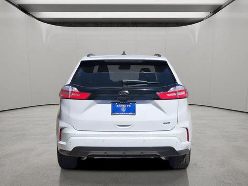 OXFORD WHITE 2022 Ford Edge SE