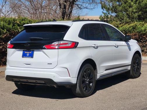 OXFORD WHITE 2022 Ford Edge SE