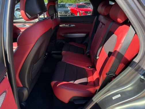 Melbourne Gray 2023 Genesis GV70 2.5T AWD