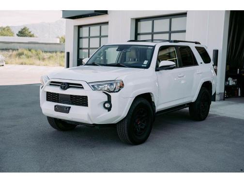 2022 Toyota 4Runner SR5 Premium