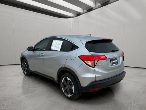 Lunar Silver Metallic 2018 Honda HR-V EX
