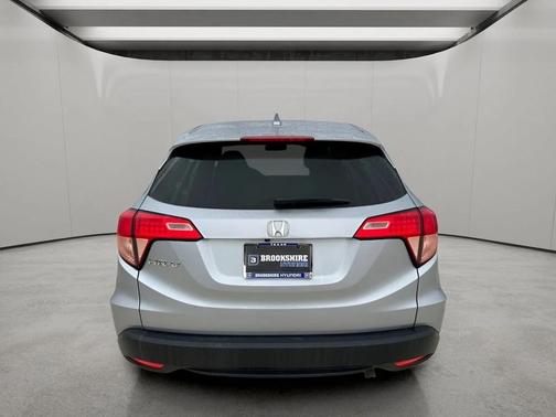 Lunar Silver Metallic 2018 Honda HR-V EX