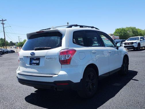 Crystal White Pearl 2016 Subaru Forester 2.5i Limited