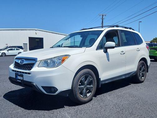 Crystal White Pearl 2016 Subaru Forester 2.5i Limited