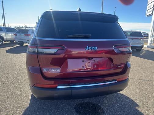 2022 Jeep Grand Cherokee L Laredo