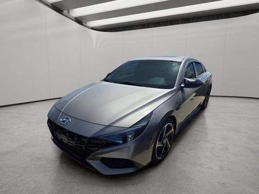 Fluid Metal 2022 Hyundai ELANTRA N Line