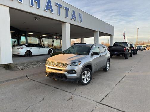 2022 Jeep Compass Latitude