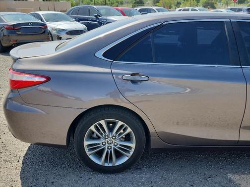 2015 Toyota Camry Hybrid SE