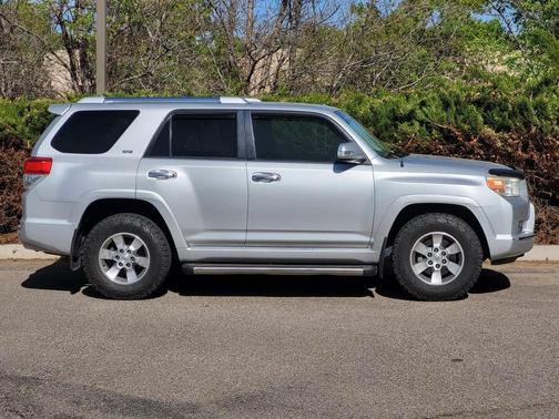 Classic Silver Metallic 2013 Toyota 4Runner SR5