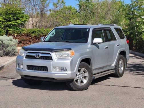 Classic Silver Metallic 2013 Toyota 4Runner SR5