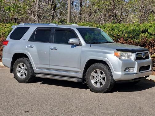 Classic Silver Metallic 2013 Toyota 4Runner SR5