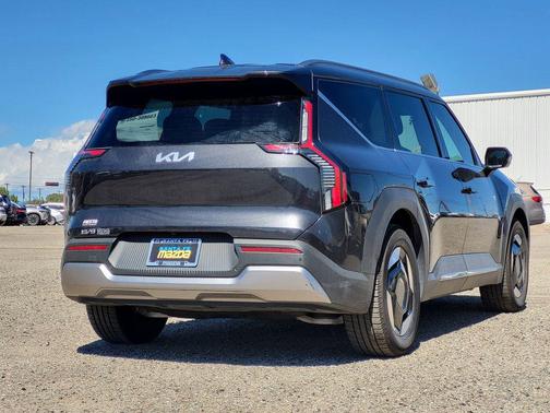 2024 Kia EV9 Wind