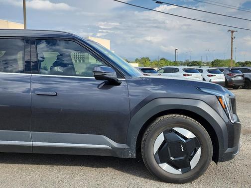 2024 Kia EV9 Wind