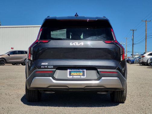 2024 Kia EV9 Wind